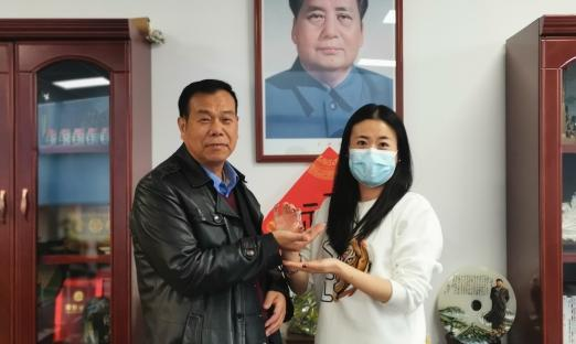 青岛BBIN宝盈集团细胞生物科技有限公司喜迎屠呦呦教授团队最新培育青蒿育种  《中康优青1号》